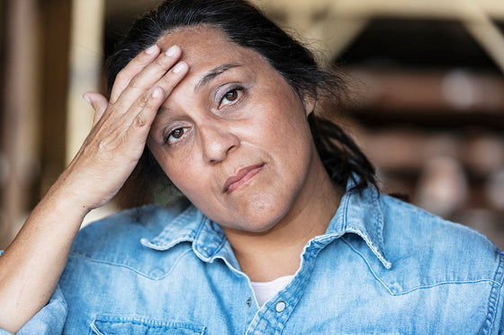 woman experiencing perimenopause brain fog